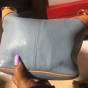 Dooney & bourke purse